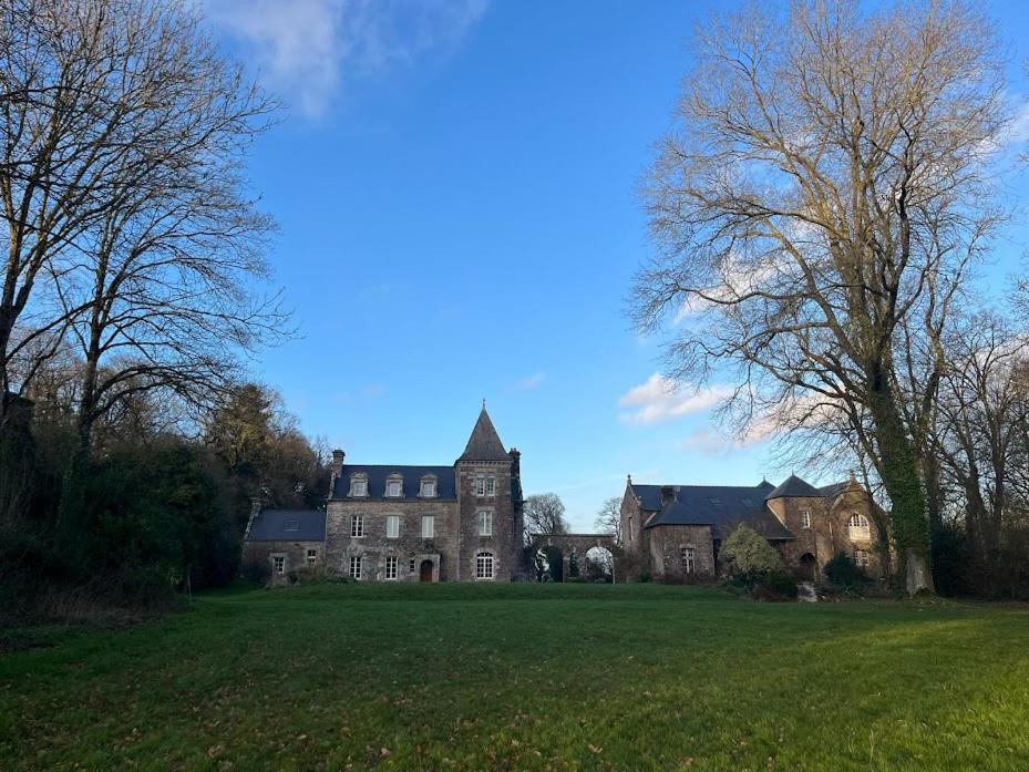 Chateau Ville Voisin Augan 외부 사진
